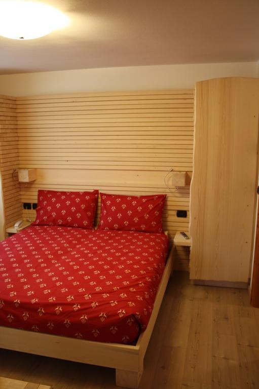 Agriturismo Pianrestel Cavalese Cameră foto