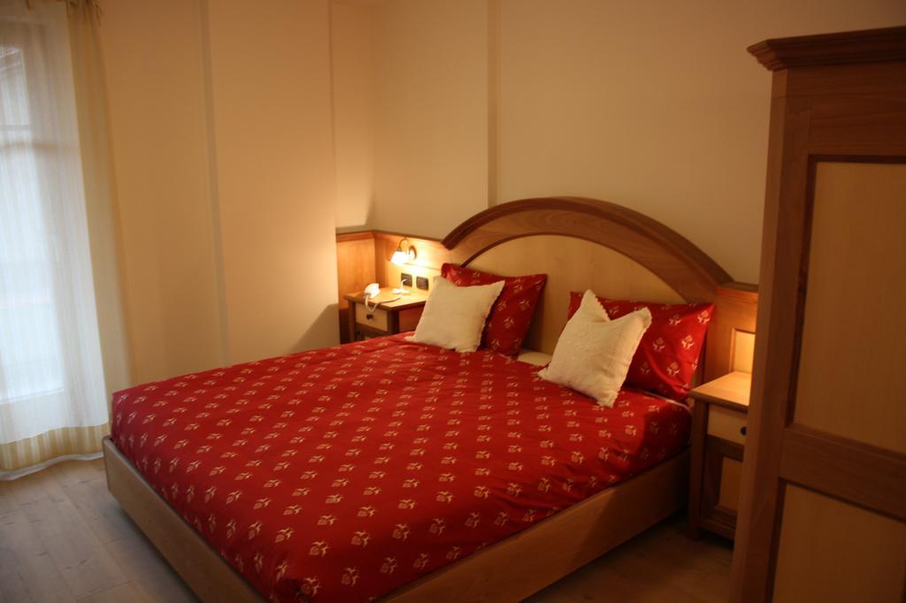 Agriturismo Pianrestel Cavalese Cameră foto